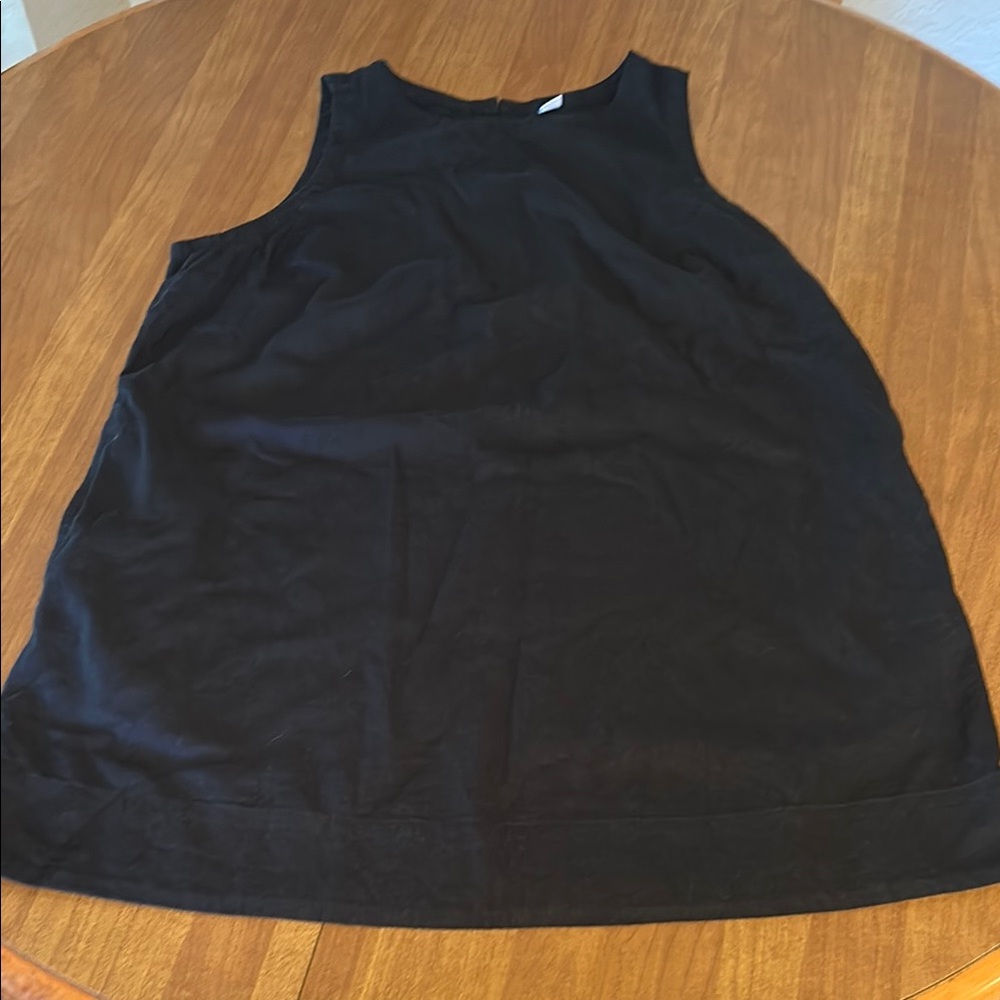 Old Navy Black shift dress